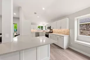 813 Creek Valley Rd, Mesquite, TX 75181 - Photo 8