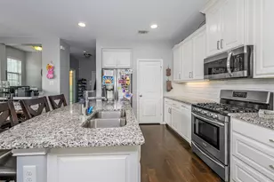 4202 Cascade Sky Dr, Arlington, TX 76005 - Photo 4