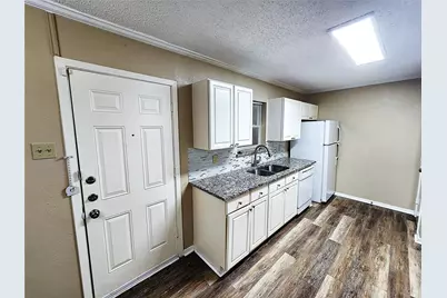 127 Cooper Street, Cedar Hill, TX 75104 - Photo 2
