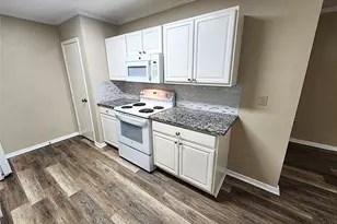 127 Cooper St, Cedar Hill, TX 75104 - Photo 4