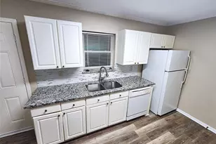 127 Cooper St, Cedar Hill, TX 75104 - Photo 8