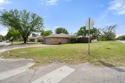 3800 Twin Creek Drive, Arlington, TX 76015 - Photo 40