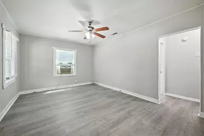 204 Graham Avenue, Bonham, TX 75418 - Photo 8