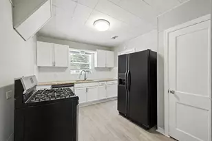 204 Graham Ave, Bonham, TX 75418 - Photo 4