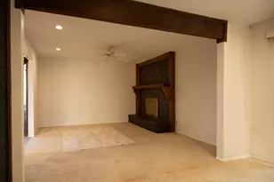 2001 Park Hill Dr, Arlington, TX 76012 - Photo 10