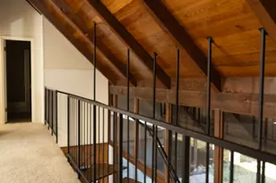 2001 Park Hill Dr, Arlington, TX 76012 - Photo 16