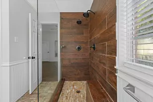 107 Montreal Dr, Hurst, TX 76054 - Photo 14