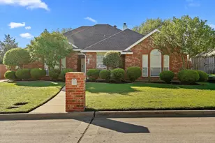 107 Montreal Dr, Hurst, TX 76054 - Photo 1