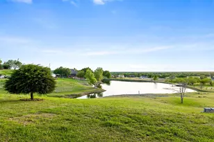 110 Eagles Roost Cir, Ennis, TX 75119 - Photo 34