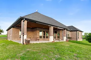 110 Eagles Roost Cir, Ennis, TX 75119 - Photo 36