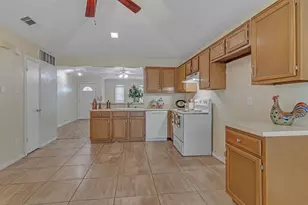 5730 Westchase Dr, North Richland Hills, TX 76180 - Photo 12