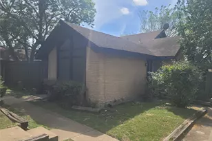 4630 Country Creek Dr, Dallas, TX 75236 - Photo 2