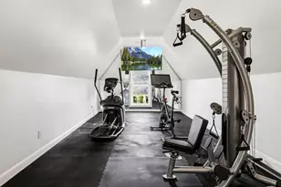 6828 Chevy Chase Ave, Dallas, TX 75225 - Photo 34