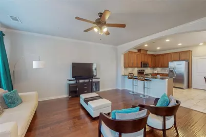 2556 Sarah Lane, Lewisville, TX 75056 - Photo 4