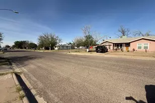 601 S Franklin Ave, Monahans, TX 79756 - Photo 6