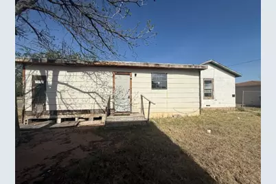 601 S Franklin Avenue, Monahans, TX 79756 - Photo 2