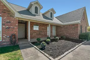 107 High View Ct, Decatur, TX 76234 - Photo 4