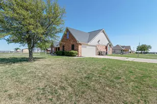 107 High View Ct, Decatur, TX 76234 - Photo 1