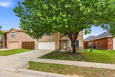 10824 Irish Glen Trail, Fort Worth, TX 76052 - Photo 8