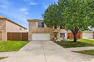 10824 Irish Glen Trail, Fort Worth, TX 76052 - Photo 4