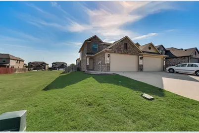 4929-4931 Sanger Circle Drive, Sanger, TX 76266 - Photo 2