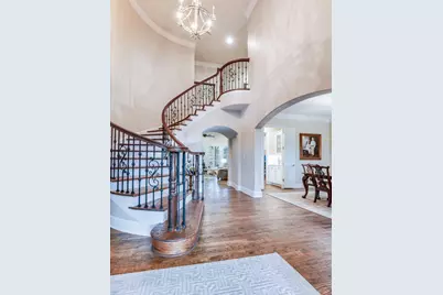 701 Regency Court, Denton, TX 76210 - Photo 4