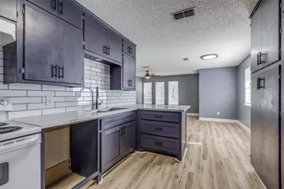 453 Wilshire Avenue, Azle, TX 76020 - Photo 2