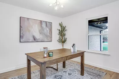 715 Pheasant Run, Burleson, TX 76028 - Photo 2