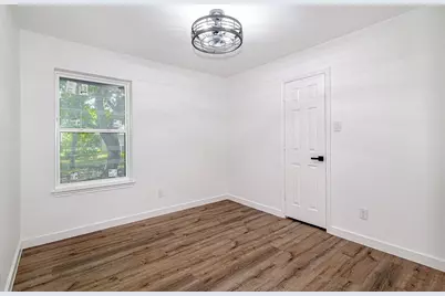 715 Pheasant Run, Burleson, TX 76028 - Photo 20