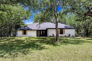 715 Pheasant Run, Burleson, TX 76028 - Photo 1