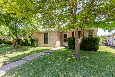 845 Applewood Drive, Cedar Hill, TX 75104 - Photo 2