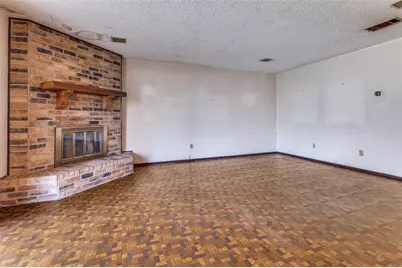 5306 Vincennes Court, Arlington, TX 76017 - Photo 6