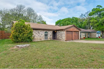5306 Vincennes Court, Arlington, TX 76017 - Photo 1