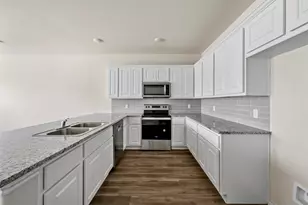 601 Thomas St, Bonham, TX 75418 - Photo 4