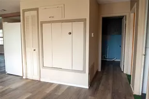 112 SE Front St, Bailey, TX 75452 - Photo 8