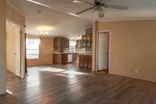 112 SE Front St, Bailey, TX 75452 - Photo 20