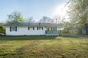 112 SE Front St, Bailey, TX 75452 - Photo 2