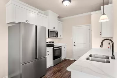 301 Hoover Drive, Mabank, TX 75156 - Photo 6