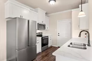 301 Hoover Dr, Mabank, TX 75156 - Photo 6