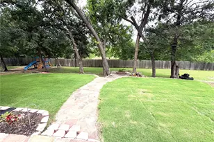 2020 Arbor Bnd St, Bonham, TX 75418 - Photo 38