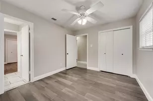 926 Hampshire St, Grand Prairie, TX 75050 - Photo 20