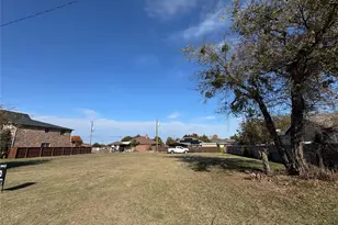 4529 Ginger Ave, Dallas, TX 75211 - Photo 1