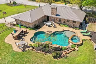 908 N Maple St, Muenster, TX 76252 - Photo 1