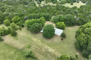 300 A E 3rd St, Iredell, TX 76649 - Photo 12