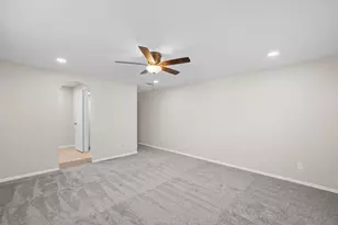 2001 San Jacinto Dr, Arlington, TX 76012 - Photo 22