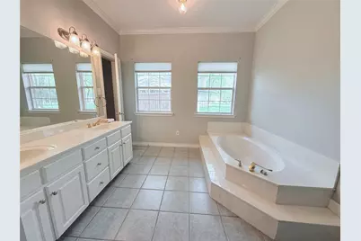 120 Modoc Trail, Lake Kiowa, TX 76240 - Photo 12