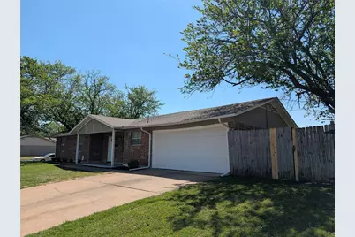 1001 W Main Street, Crowley, TX 76036 - Photo 2