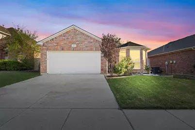 3800 Summersville Lane, Fort Worth, TX 76244 - Photo 2