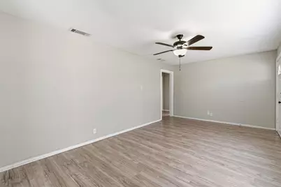 405 N Carr Avenue, Sherman, TX 75090 - Photo 8