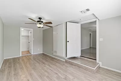 405 N Carr Avenue, Sherman, TX 75090 - Photo 12